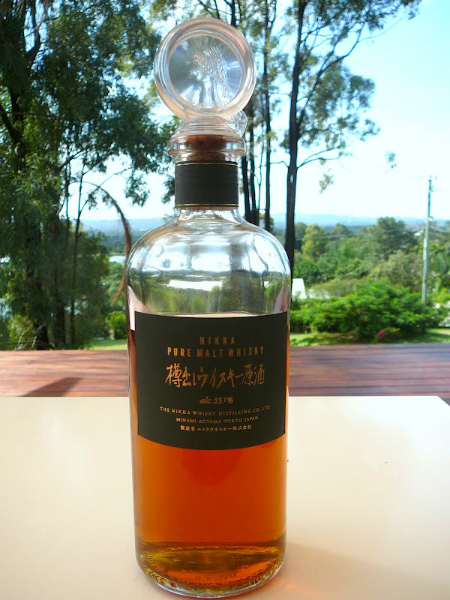 nikka-pure-malt-tarudashi-whisky-genshu-55-1